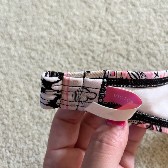 Victoria Secret Bandeau Swim Top | Size 34D - Picture 5 of 5